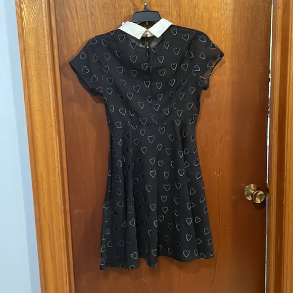 Gothic style black heart dress with white color - Picture 5 of 13